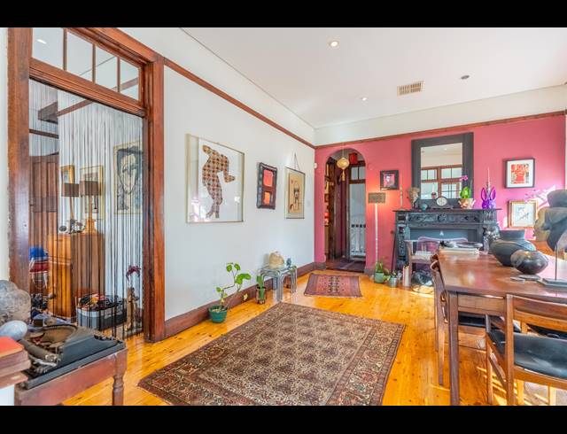 2 BEDROOM APARTMENT FOR SALE IN ESSENWOOD
